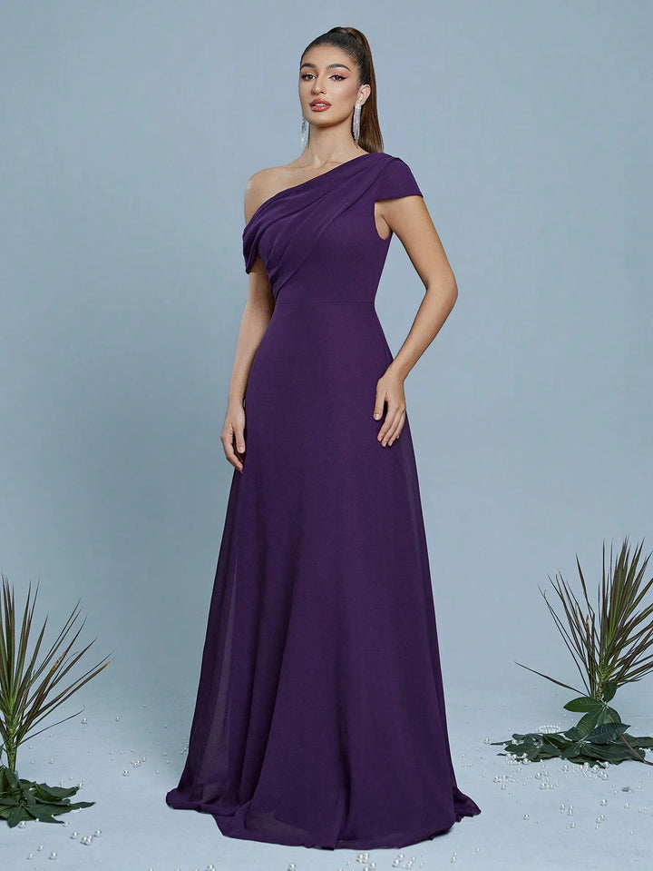 Lovely One-Shoulder Bridesmaids Gown