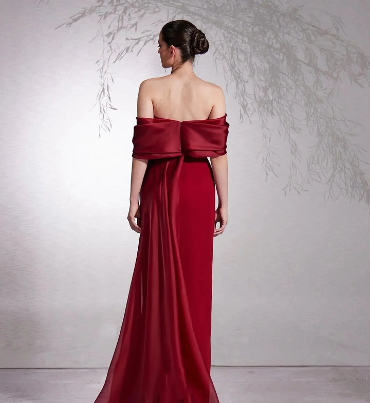 Elegant Strapless Mermaid Evening Gown