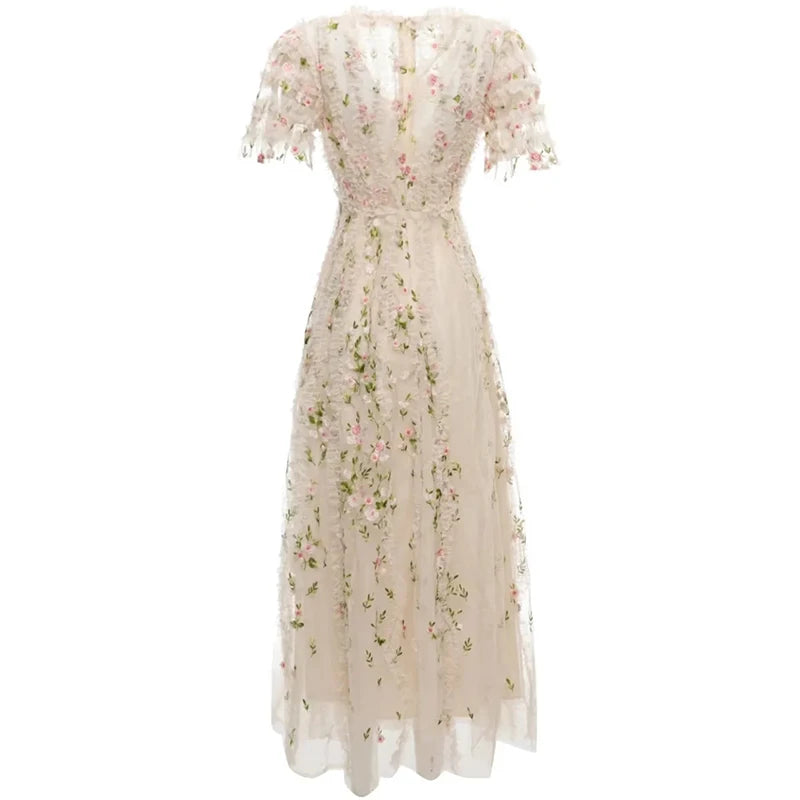 Auricularia Edge Flower Embroidery Dress