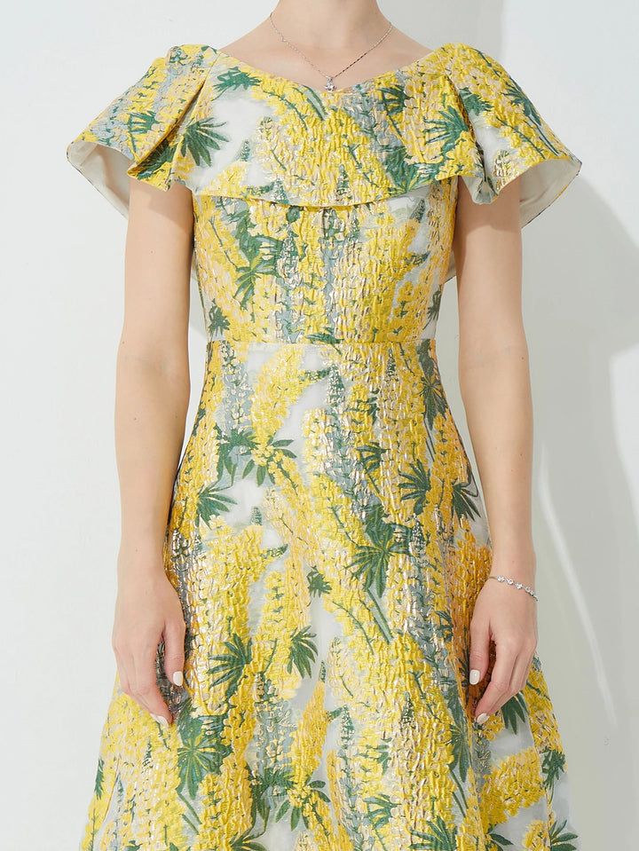 Stylish Waist-Cinching Cocktail Dress
