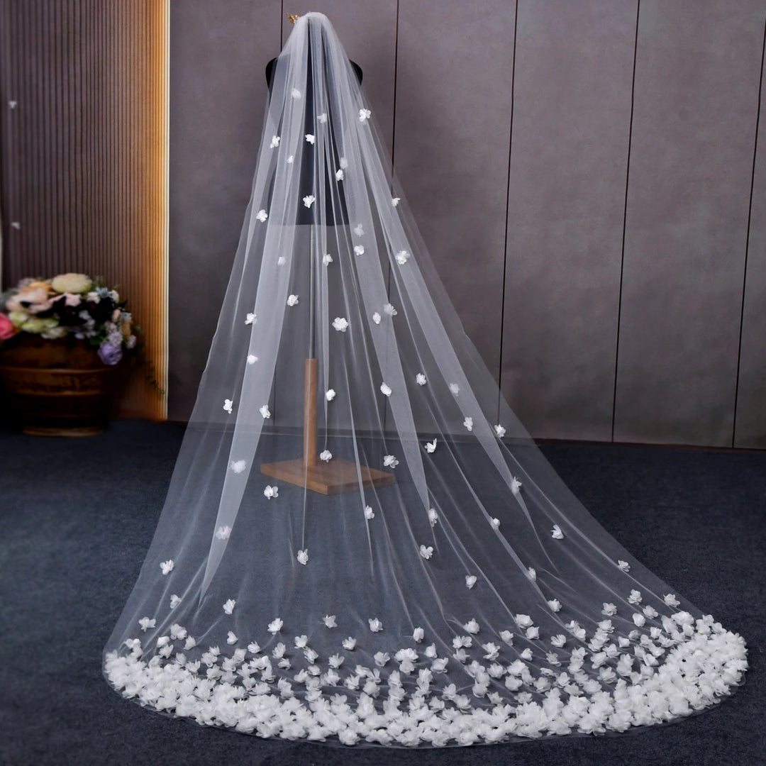 Romantic 3D Organza Flowers Bridal Veil