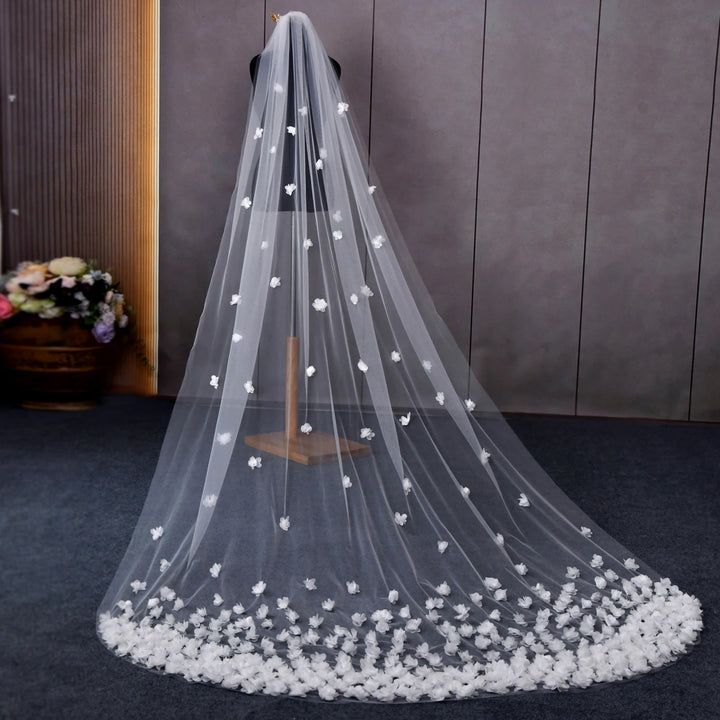 Romantic 3D Organza Flowers Bridal Veil