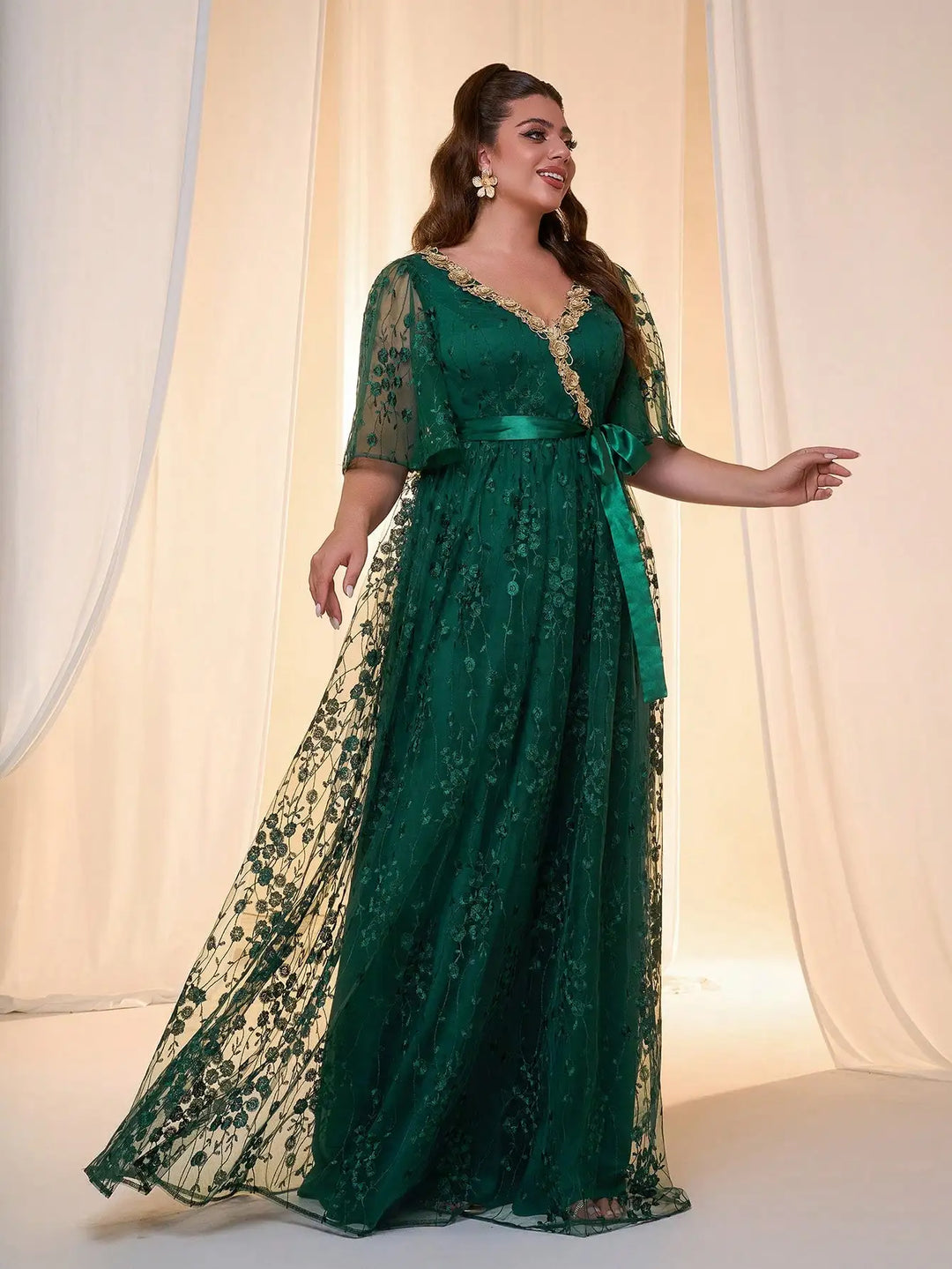 Stunning 3D Lace Long Formal Dress