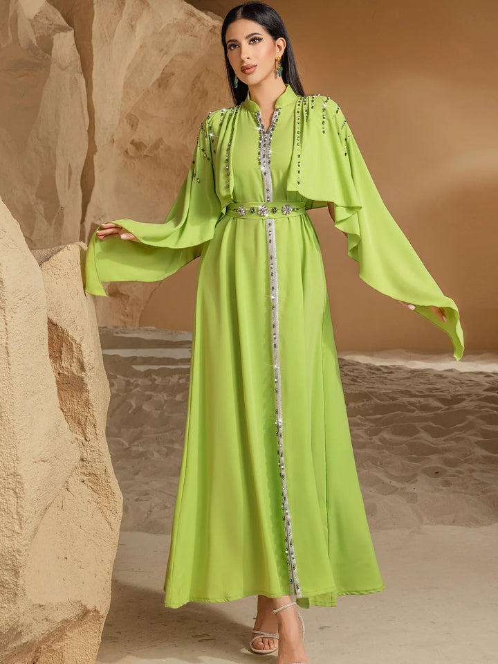 Caftan arabe luxueux cousu à la main et orné de perles