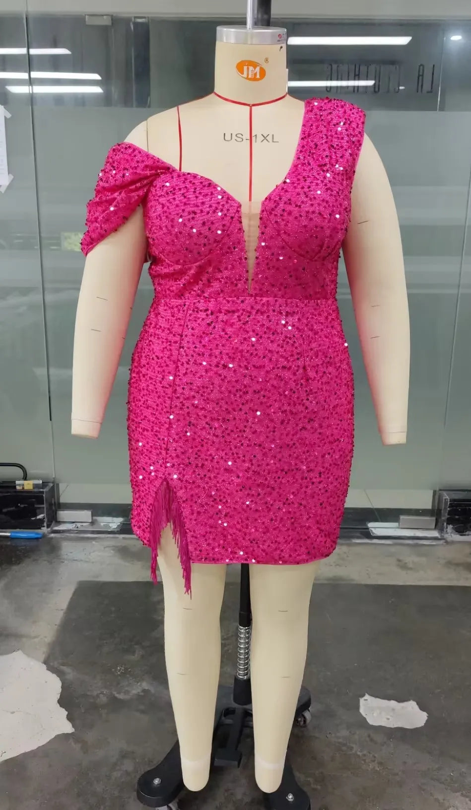 String Of Hearts Sequins Plus Size Dress