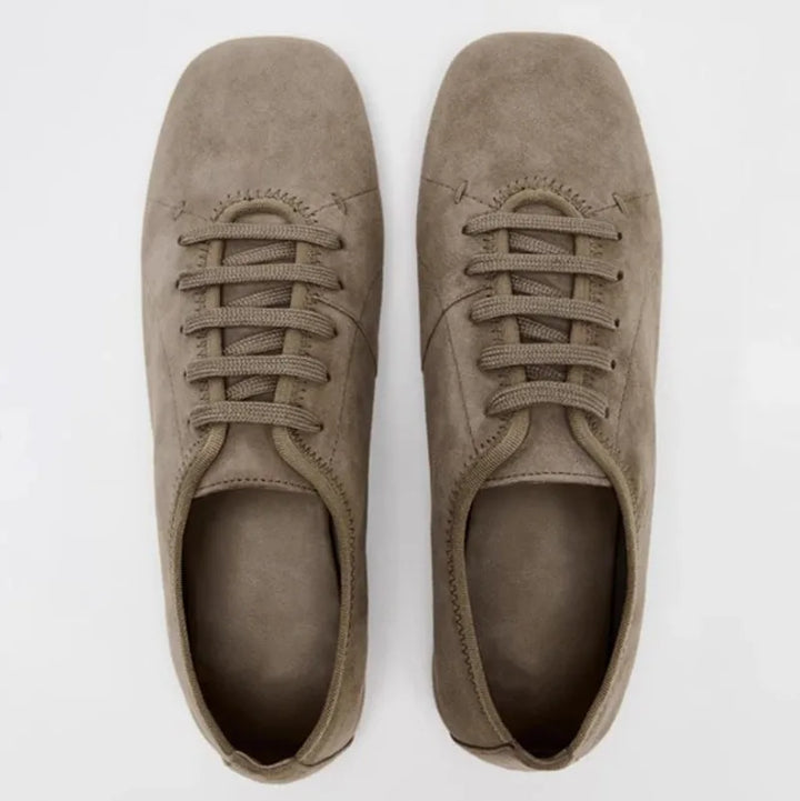 Refined Shallow Mouth Flat Loafers