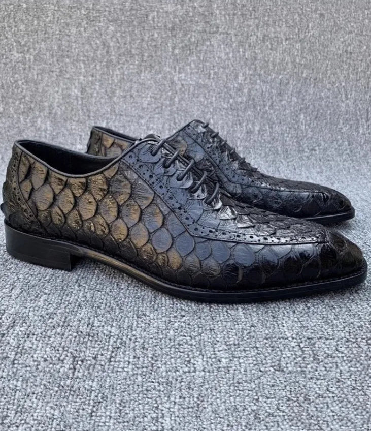 A pair of black snakeskin men&