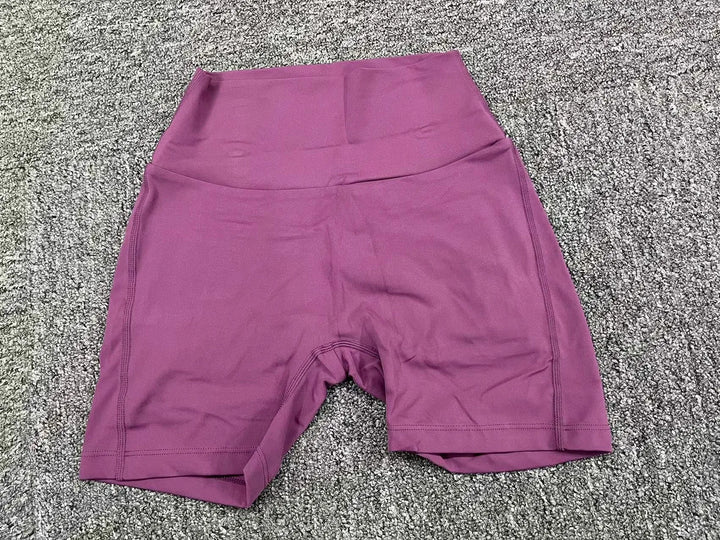 Classic Push-Up Pockets Yoga Shorts