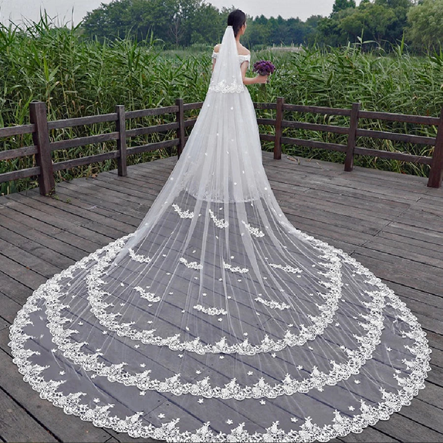 Elegant Cathedral Lace Wedding Veil