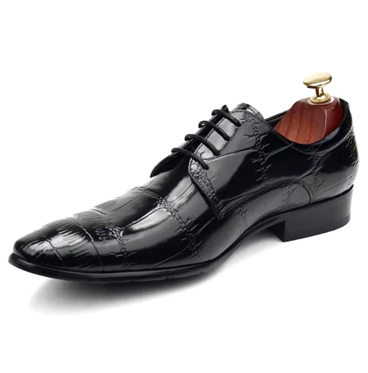 British Style Luxurious Embossed Shoes