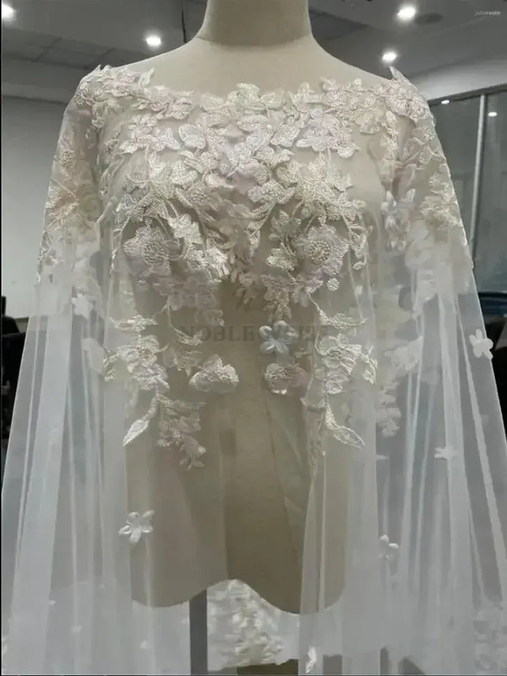 Romantic Flower Appliques Bridal Veil