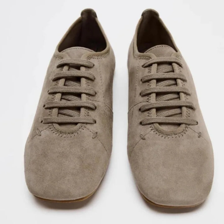 Refined Shallow Mouth Flat Loafers