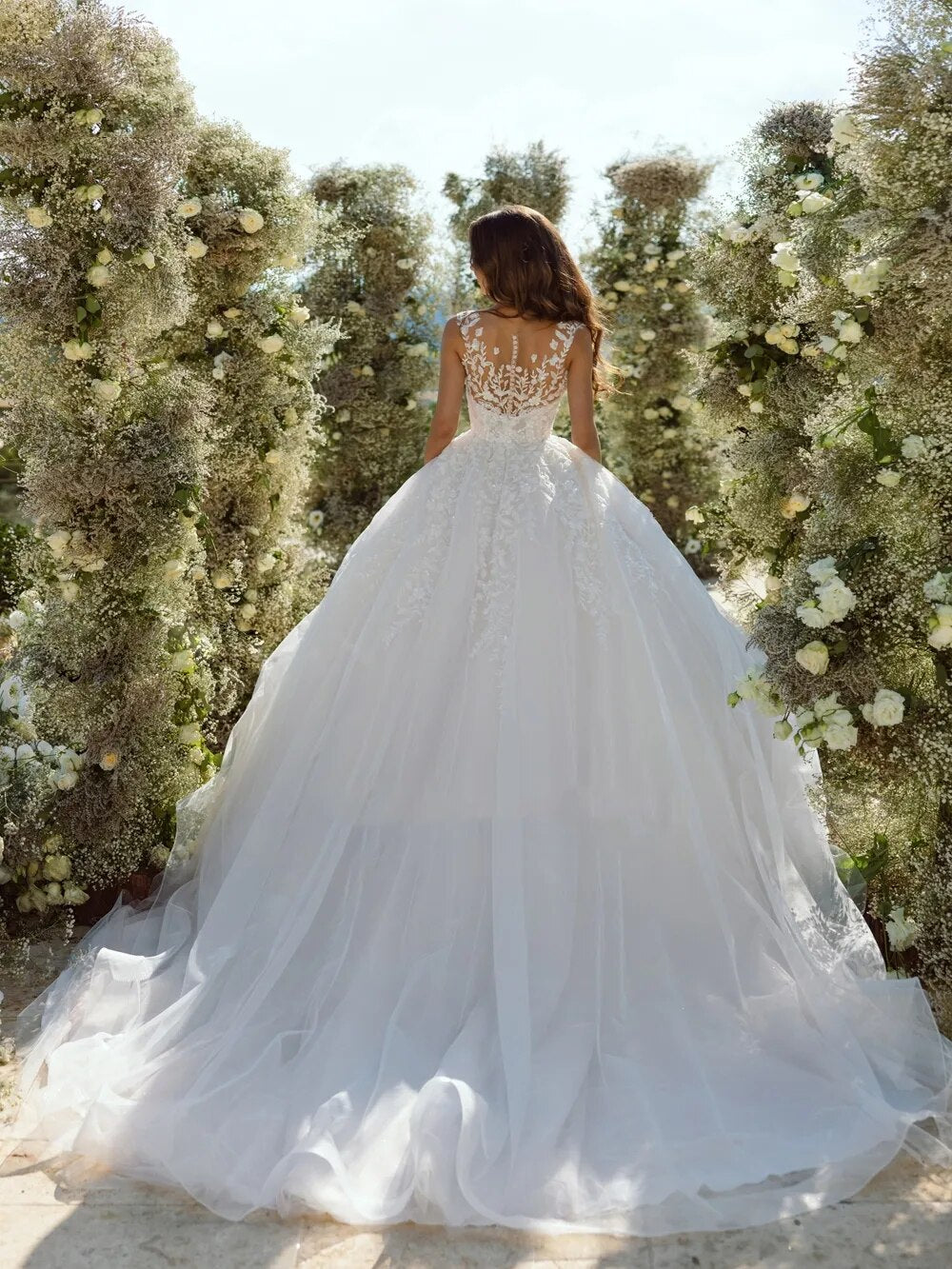 Elegant Beading Pearls Ball Gown Bridal Dress