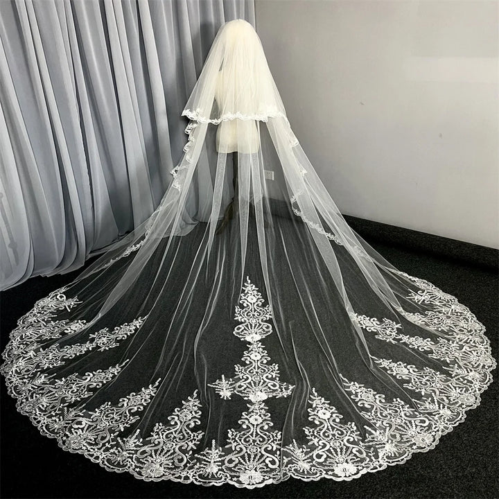Stunning Lace Appliqué Bridal Veil