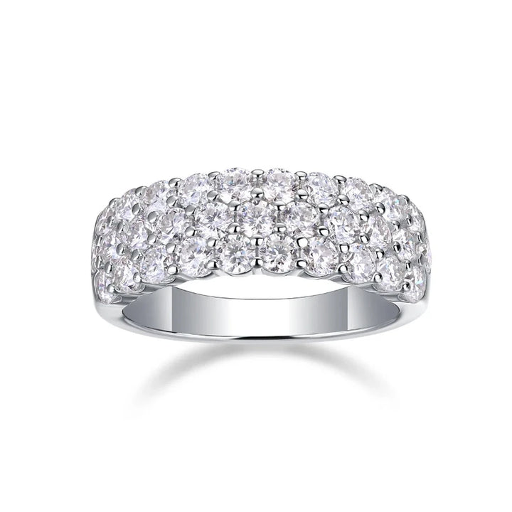 Glamorous Moissanite Band Ring