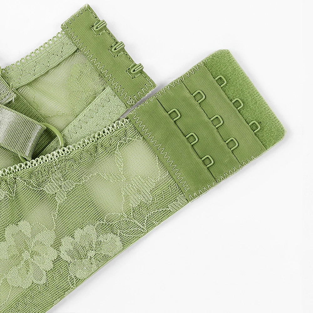 Green underwire lace bra, back band with adjustable hook-and-eye closure