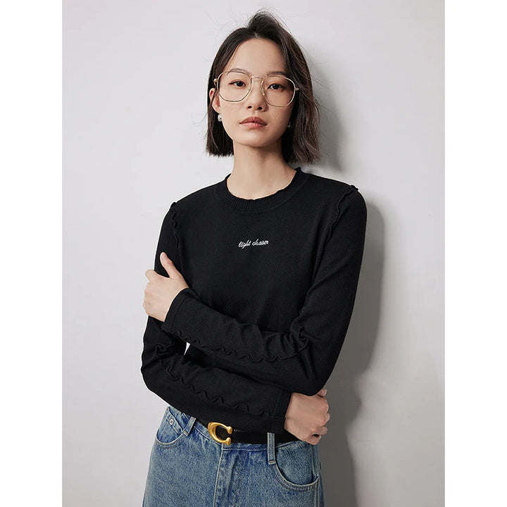 Wavy Edge Letter Embroidery Slim Sweater