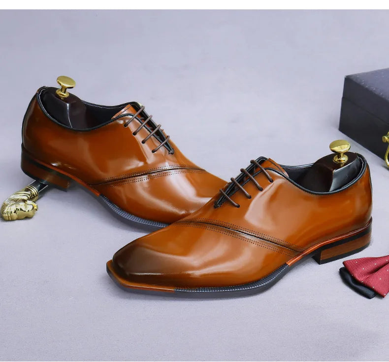 Attractive Lace-Up Oxford Shoes