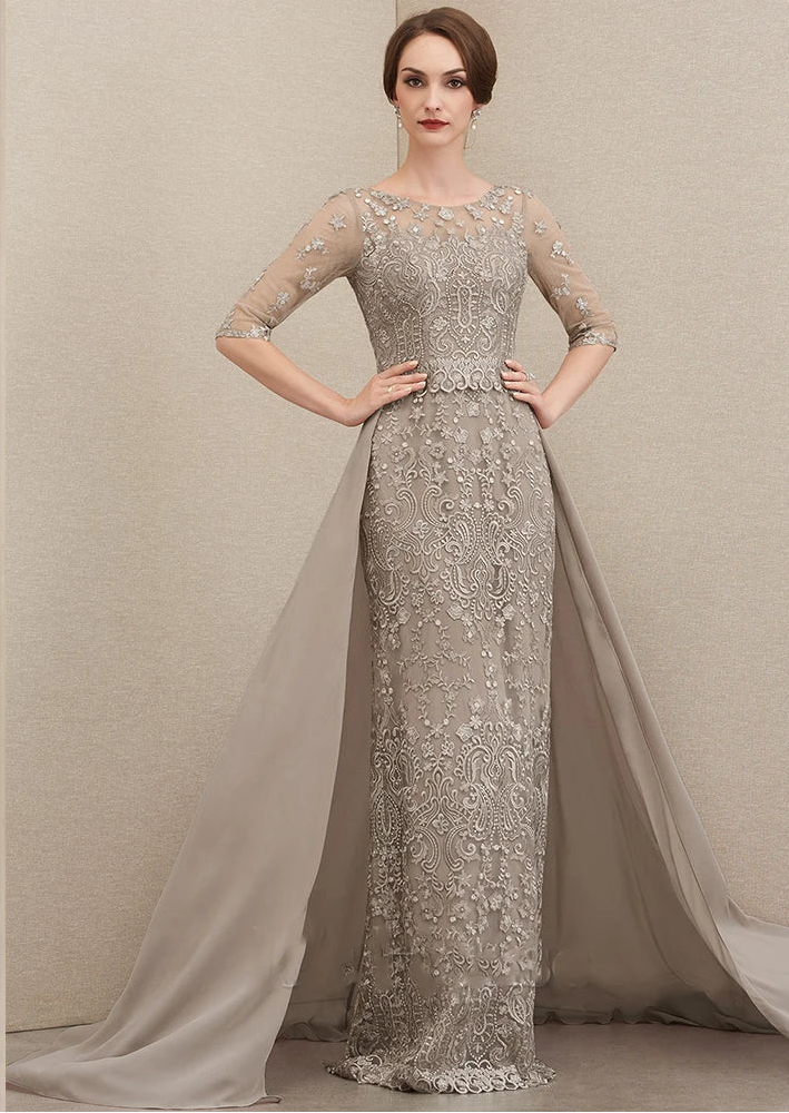 Luxury Scoop Neck Formal Gown