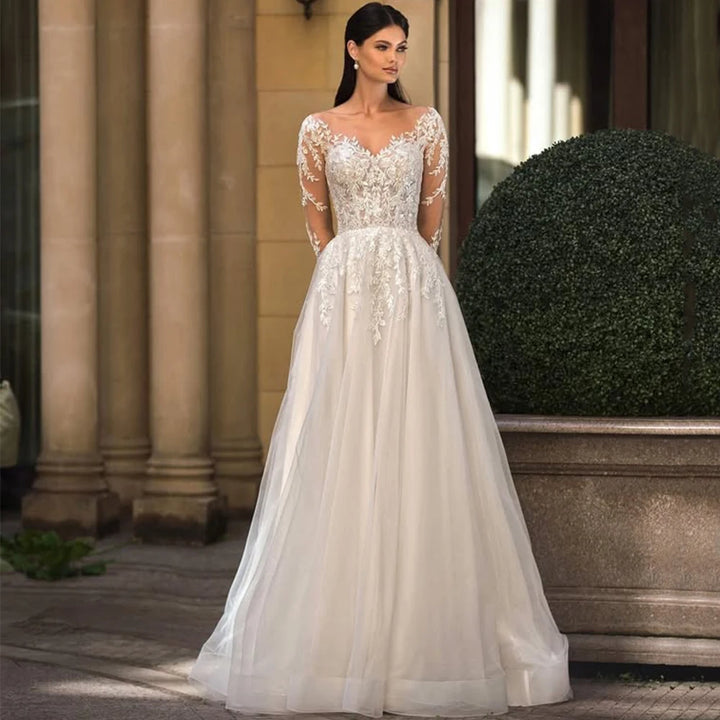 Lovely Appliqued Scoop Neck Wedding Dress