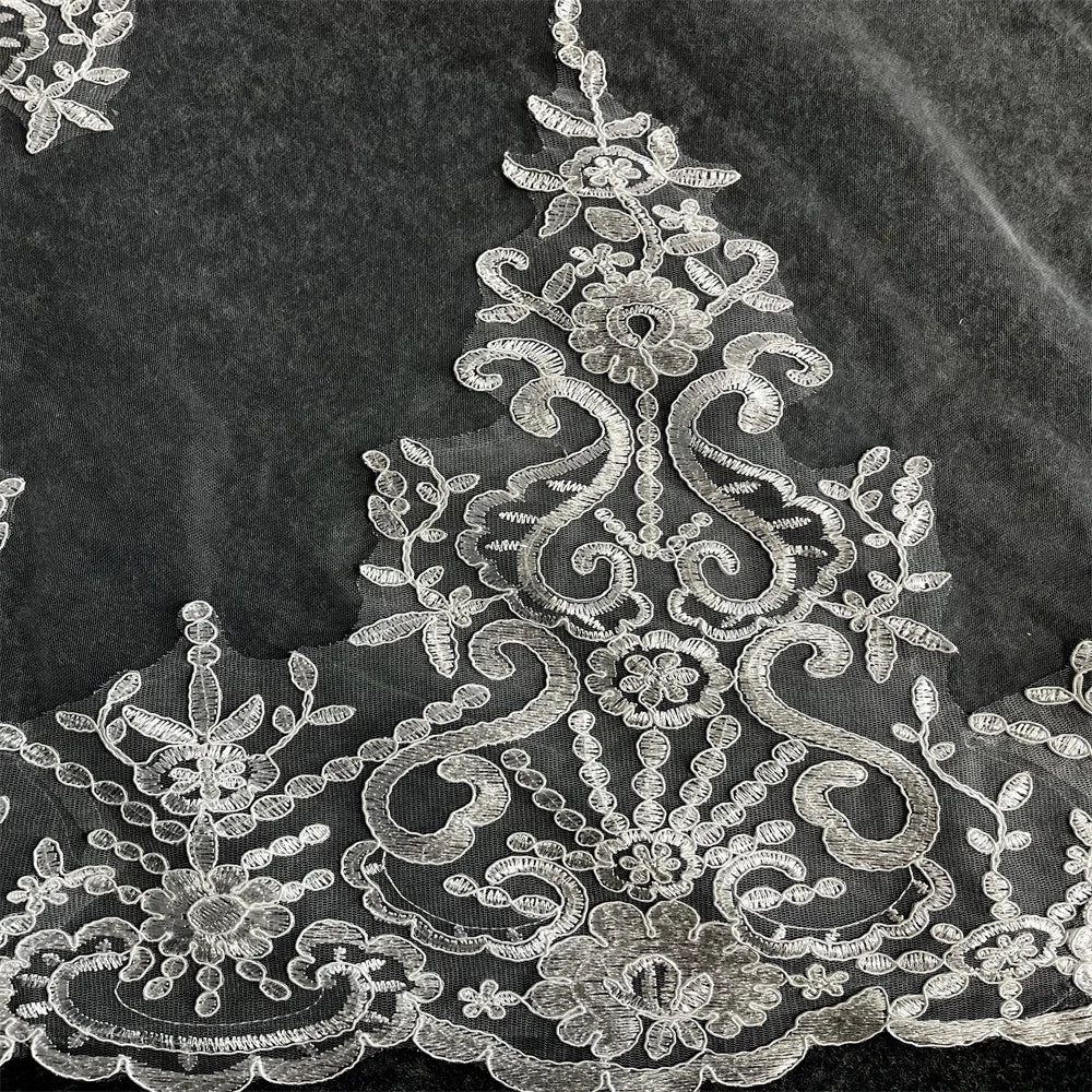 Stunning Lace Appliqué Bridal Veil