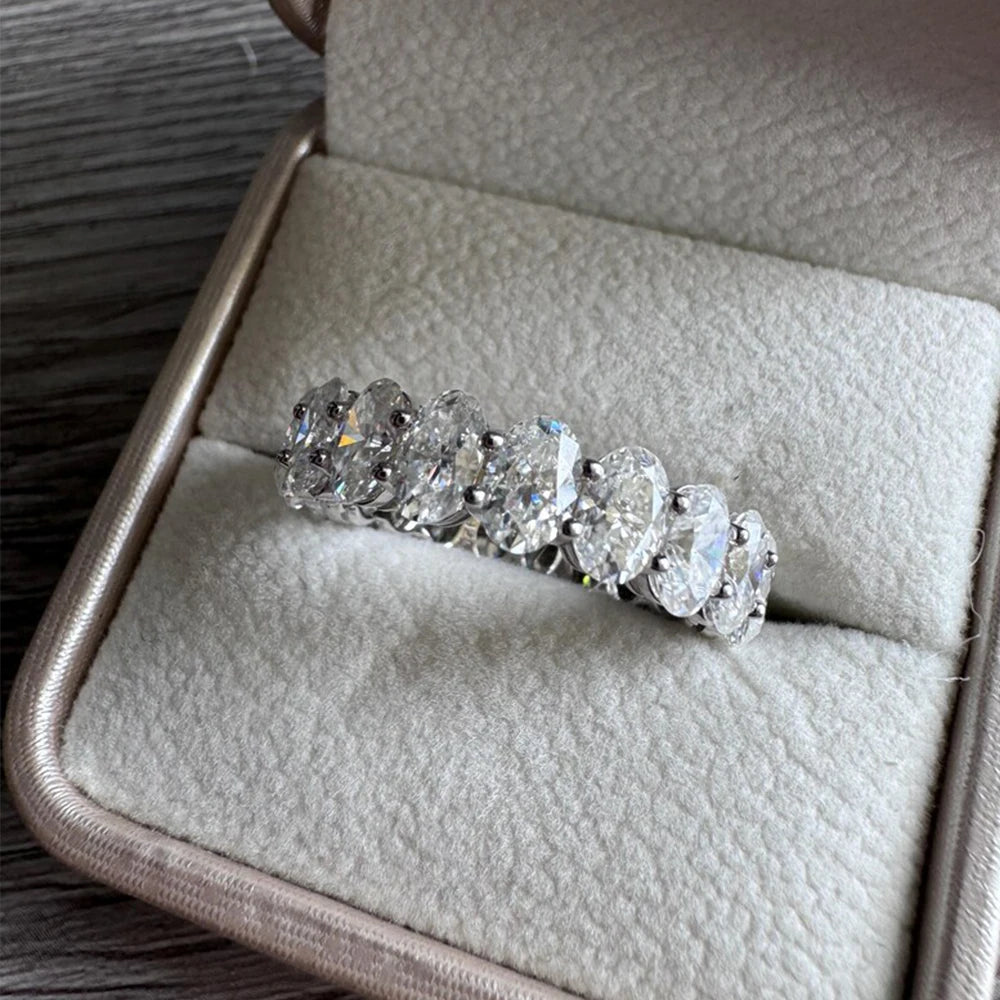 Charming Oval Cut Moissanite Ring