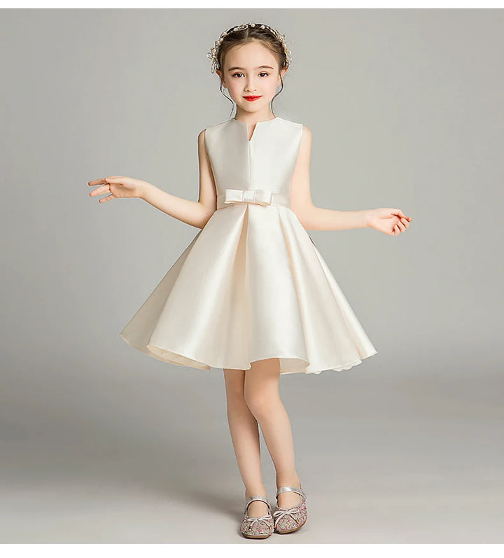 Charmante robe de soirée sans manches pour fille