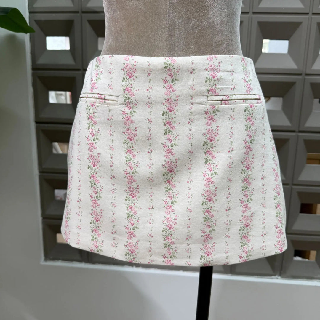 Floral mini skirt with gathered seams and back yoke, rear view
