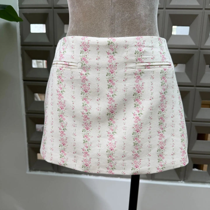 Floral mini skirt with gathered seams and back yoke, rear view