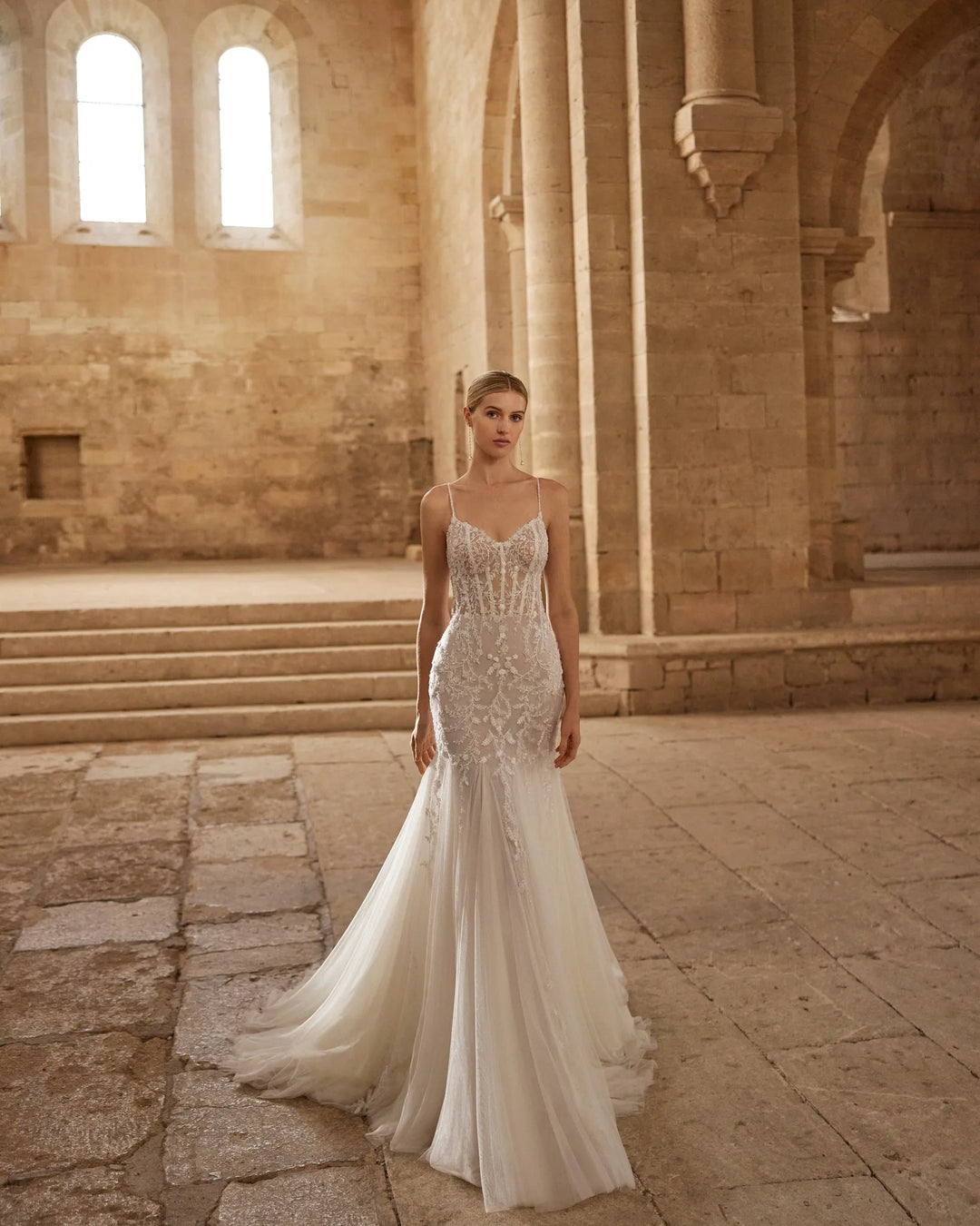 Alluring Spaghetti Strap Wedding Dress
