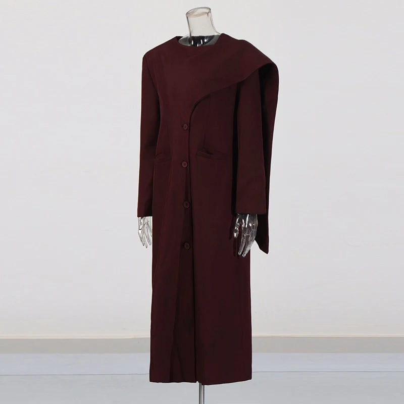 Trench-coat au design asymétrique chic