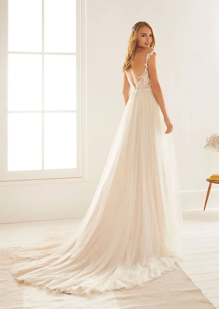 Attractive Lace Applique Bridal Gown
