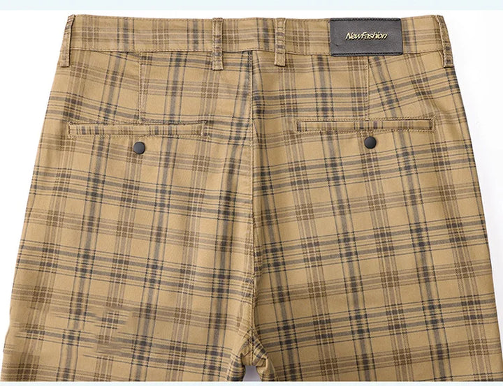 Classic Plaid Four Seasons Trousers