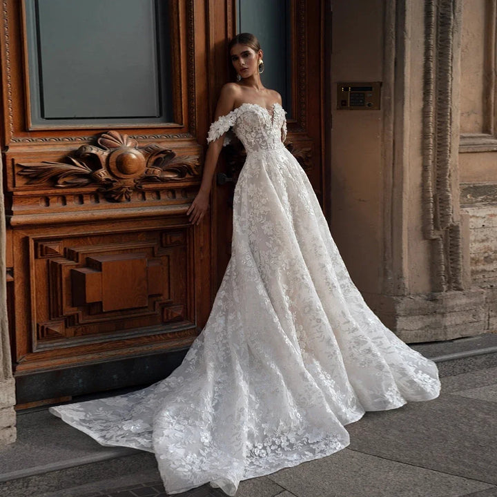 Graceful Lace Strapless Bridal Gown