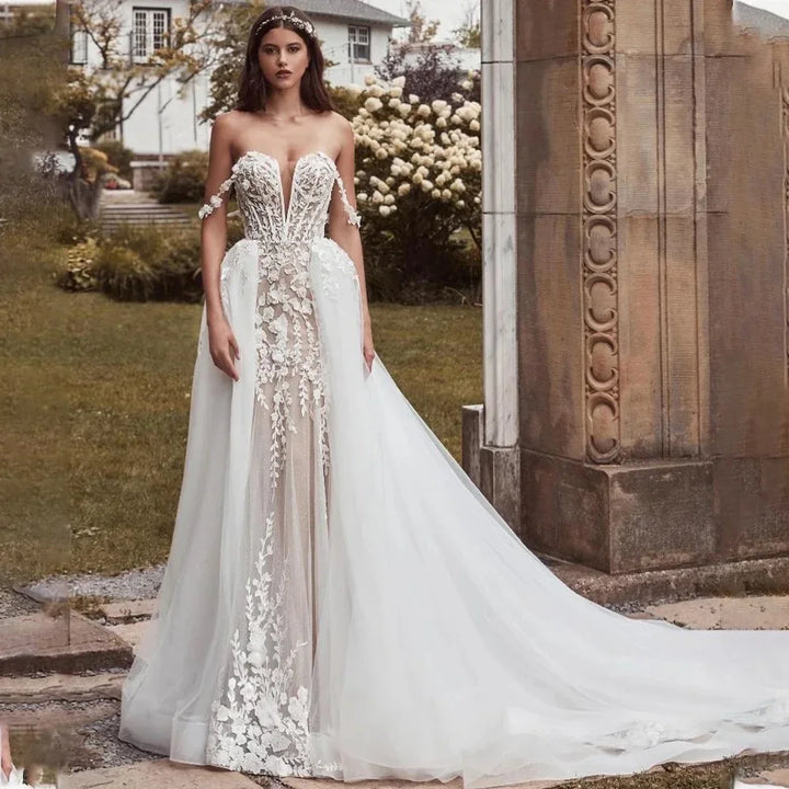 Lovely Full Lace Sweetheart Bridal Dress