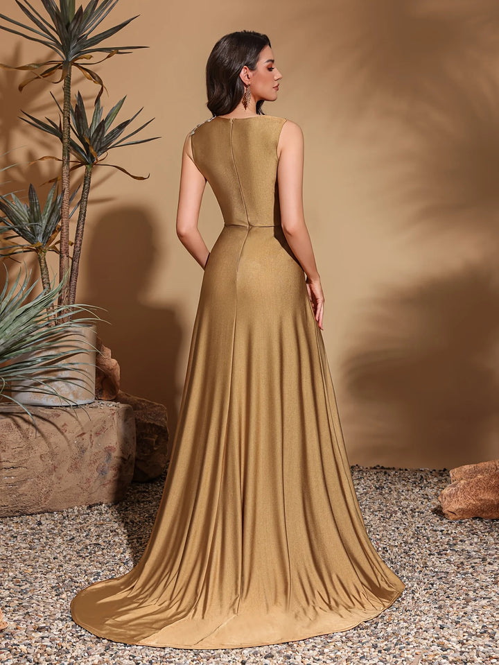 Elegant Applique Side-Slit Evening Gown
