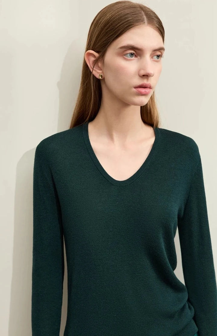 U-neck Women's Slim-fit Shirt