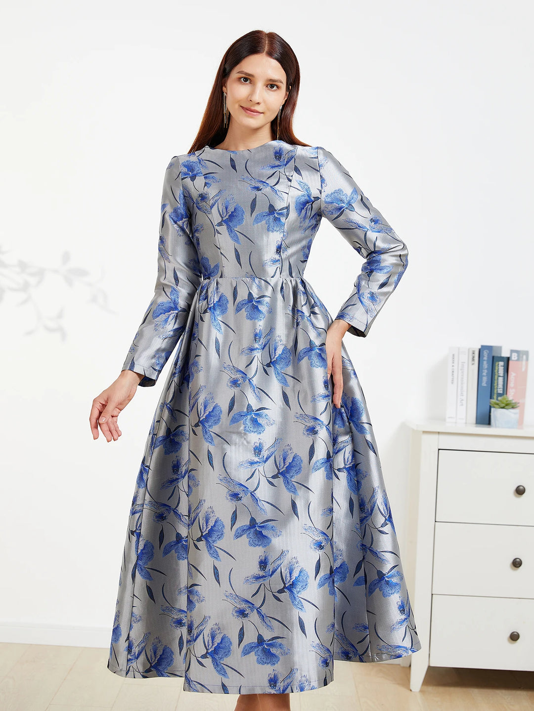 Elegant Floral Jacquard Maxi Dress