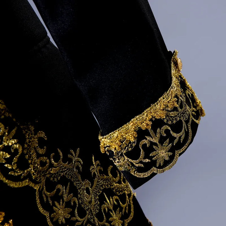 Golden Embroidery Men's Wedding Suit