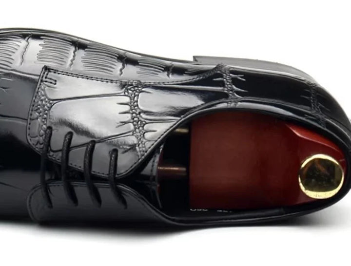 British Style Luxurious Embossed Shoes