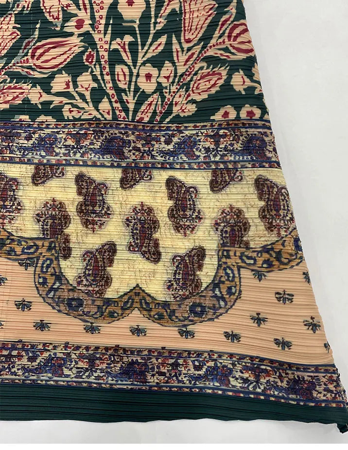 Meticulous Turndown Collar Traditional Abaya