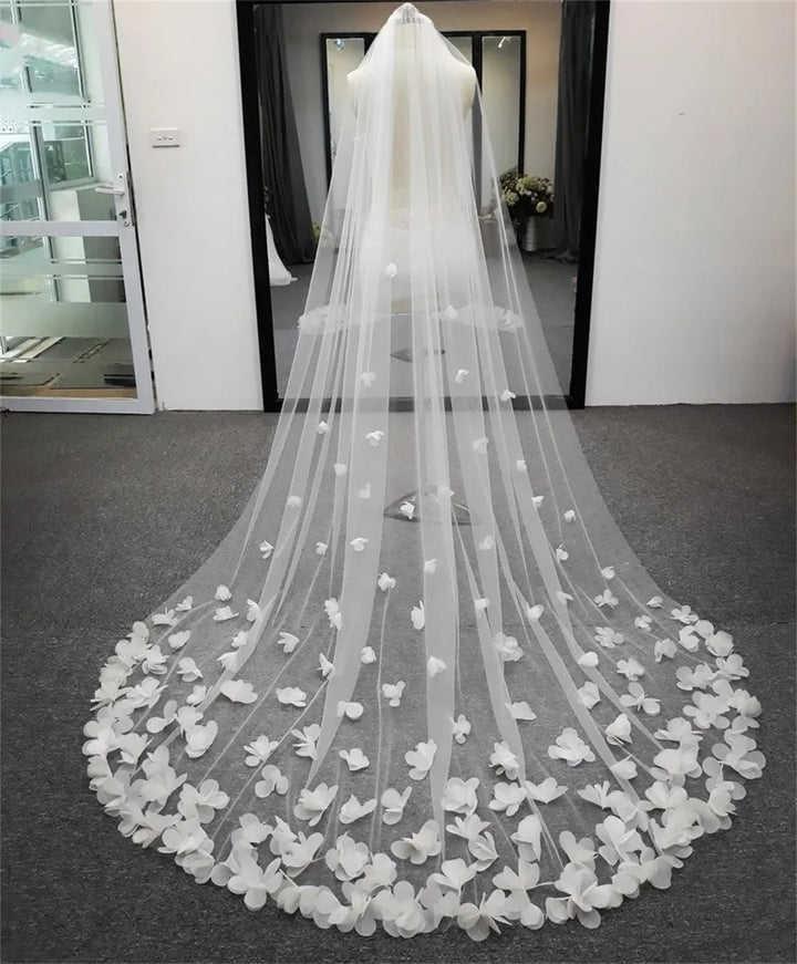 Classic 3D Lac Flower Bridal Veil