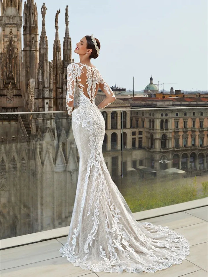 Lovely Detachable Train Bridal Gown