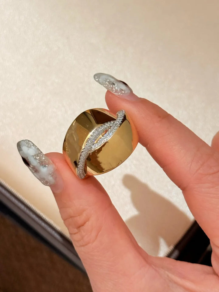 Vintage Cross Design Zircon Ring