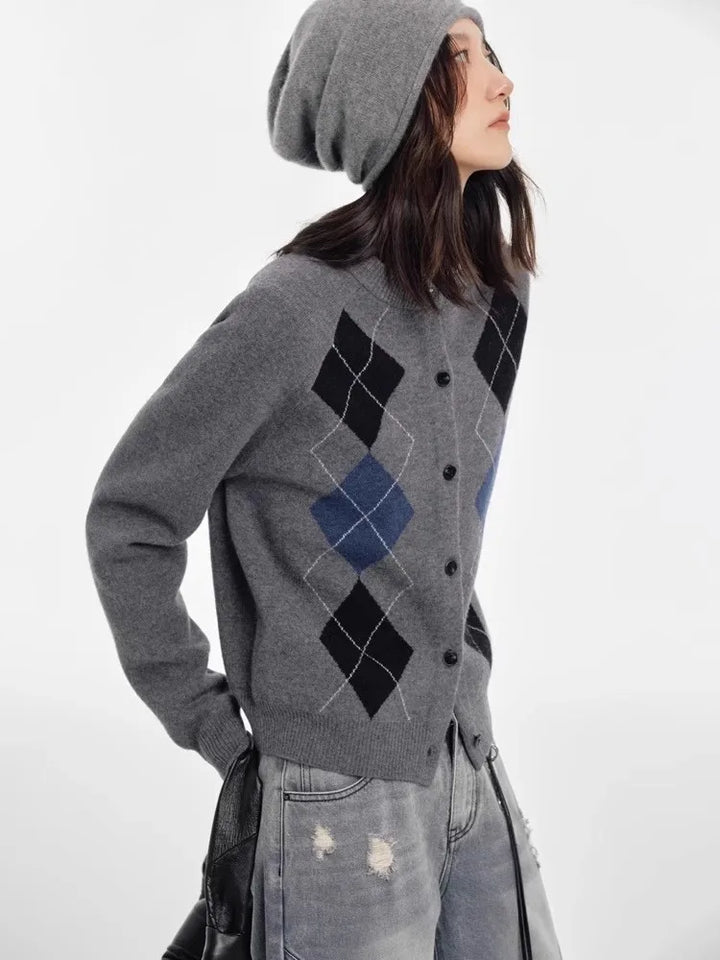 Sweet Diamond-shaped Pattern Cardigan