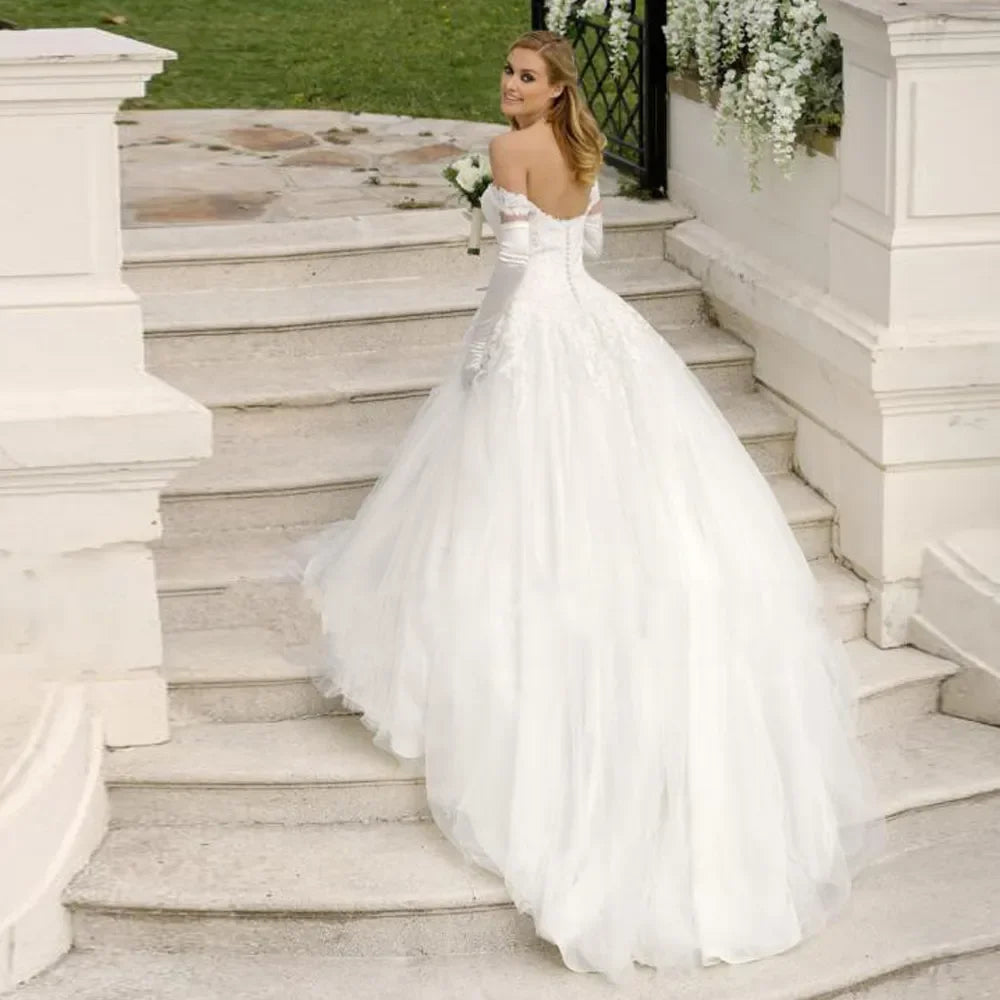 Exquisite Sweetheart Bridal Gown