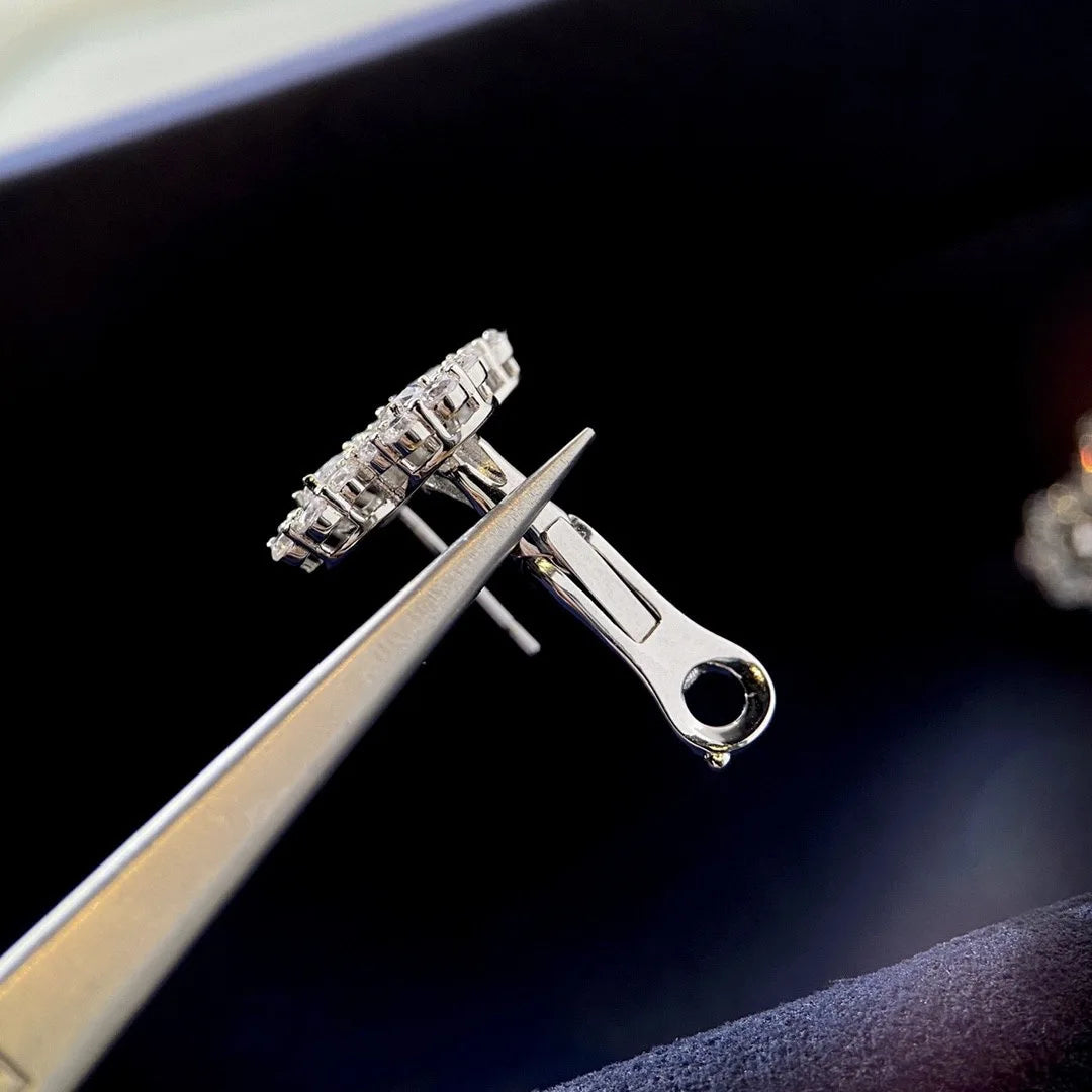 Luxurious Moissanite Petal Stud Earring