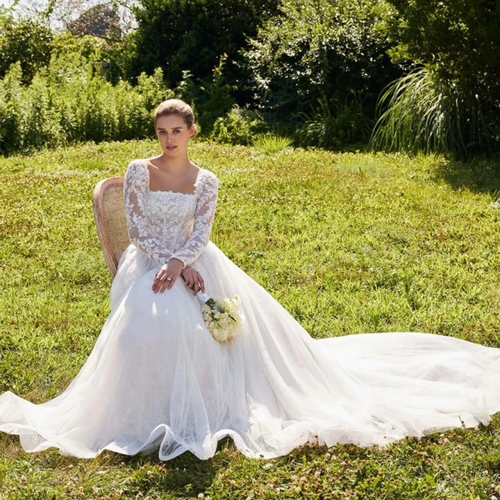 Luxurious Square Collar Bridal Gown