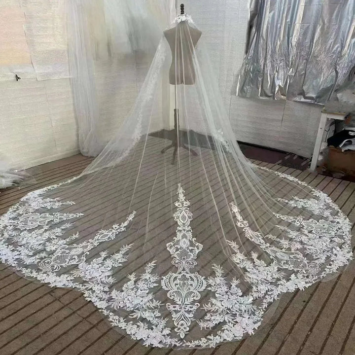 Vintage Lace Trim Bridal Veil