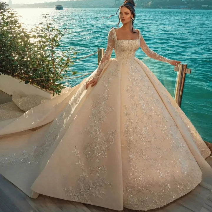 Exquisite Applique Square Collar Wedding Gown